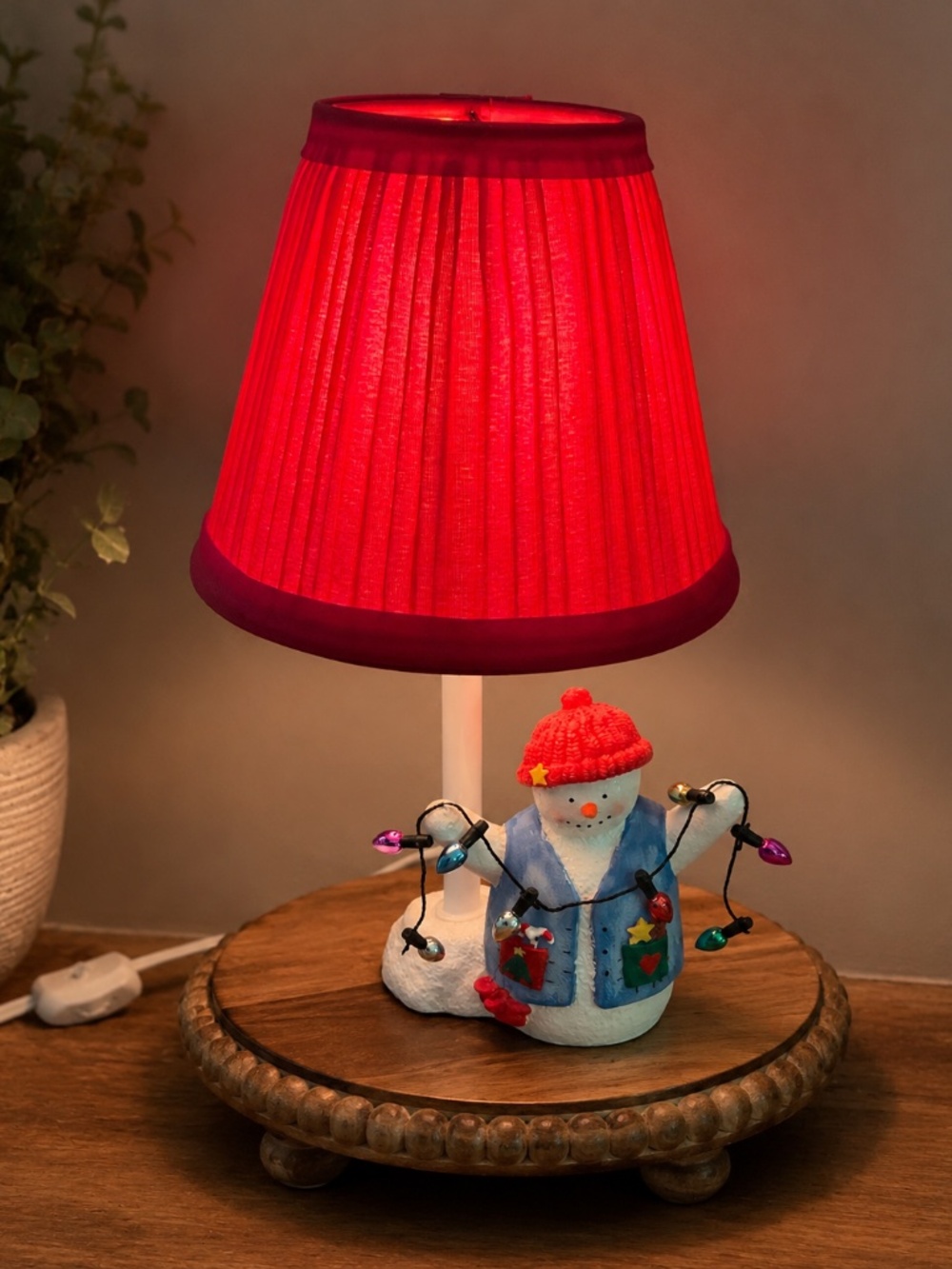 Christmas Snowman Night Light Table Lamp with Red Pleated Shade – Holiday Decor